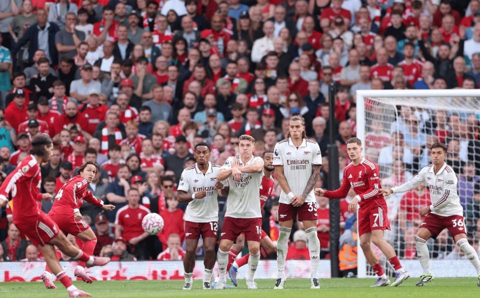 球迷：这比赛能不能多来几场？（球迷热盼：这样的比赛能多安排几场吗？）