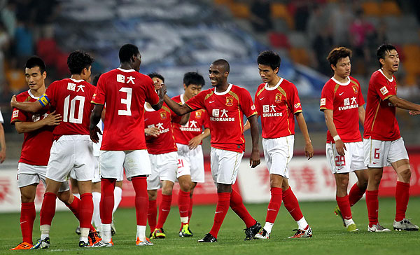 斯基拉：比萨想租借国米的卡尔博尼和罗马的皮西利（斯基拉：比萨有意从国米和罗马分别租来卡尔博尼与皮西利）