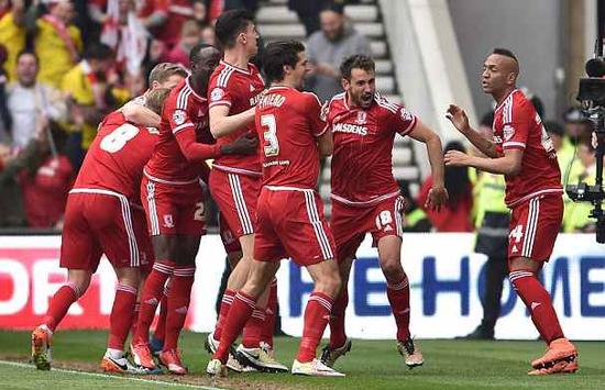 马卡：马塞洛之子恩佐-阿尔维斯首次入选欧青赛皇马U19大名单（马卡：马塞洛之子恩佐-阿尔维斯首次入选皇马U19欧青赛大名单）