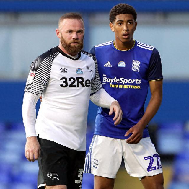 拜仁2025年至今德甲客场不败，距离队史第3次全年不败还差2场（拜仁2025年德甲客场仍未尝败绩，距队史第三次全年不败仅差两场）