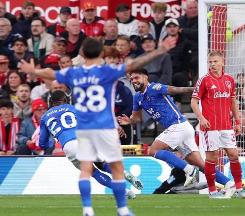 张旭尧、谢晋展望对阵孟加拉：预选赛最后一场，全力以赴拿下（张旭尧、谢晋谈战孟加拉：预选赛末战，全力争胜）