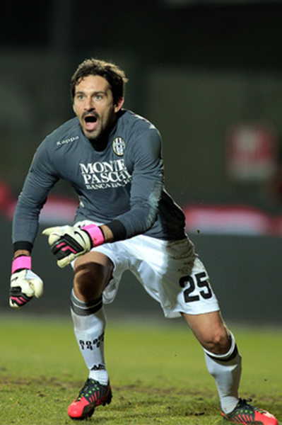 孔蒂：祝贺球员们，必须对他们说谢谢、谢谢、再谢谢（孔蒂：向球员们表示祝贺，我要对他们说三声“谢谢”）