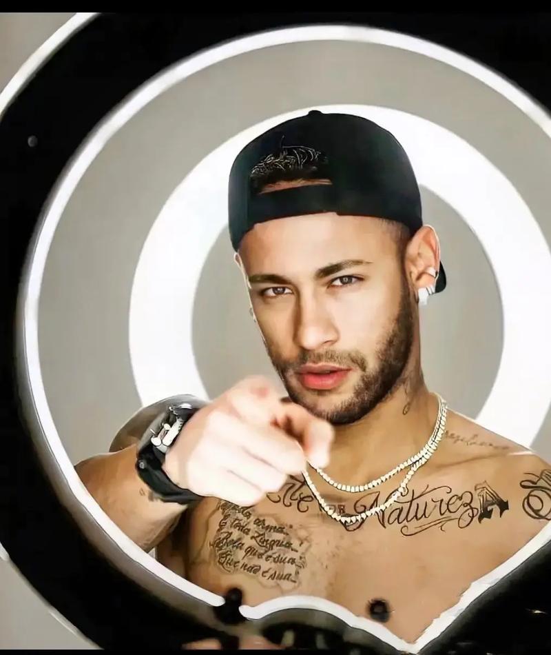 官方：西班牙名哨“平方哥”将执法欧冠利物浦vs埃因霍温（官方确认：西班牙名裁“平方哥”将吹罚欧冠利物浦对阵埃因霍温）