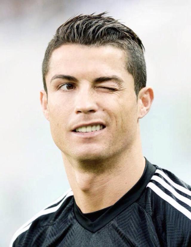 签到2027年！山东泰山续约中超最贵外援，克雷桑入籍或助国足！（续约至2027年！山东泰山留住中超最贵外援，克雷桑或入籍助力国足）