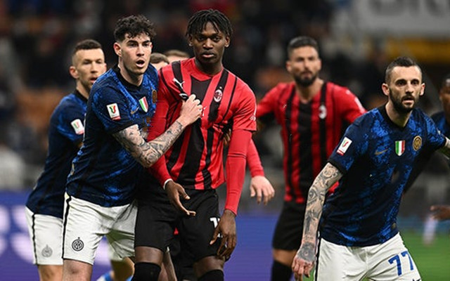 为了赢，你的面相都变了！ 贺希宁在底角用力使相，都快变成布克了（为赢球气质都变了！贺希宁底角强势开火，简直化身布克）