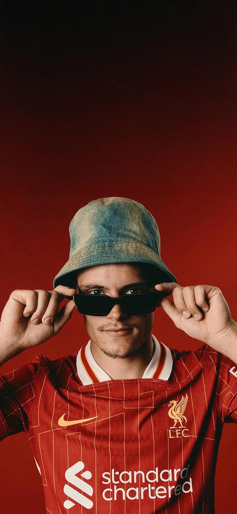 曼联有望以低价签下顶级中场球员，一月份的转会决定已经出炉（曼联或以低价签下顶级中场，1月转会已拍板）