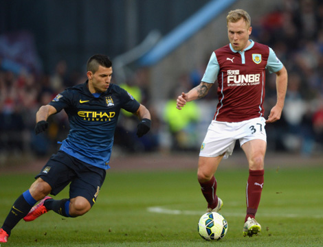 足球中超新赛季开幕在即，各队主场相继升级（中超新赛季将启幕，各队主场纷纷焕新）